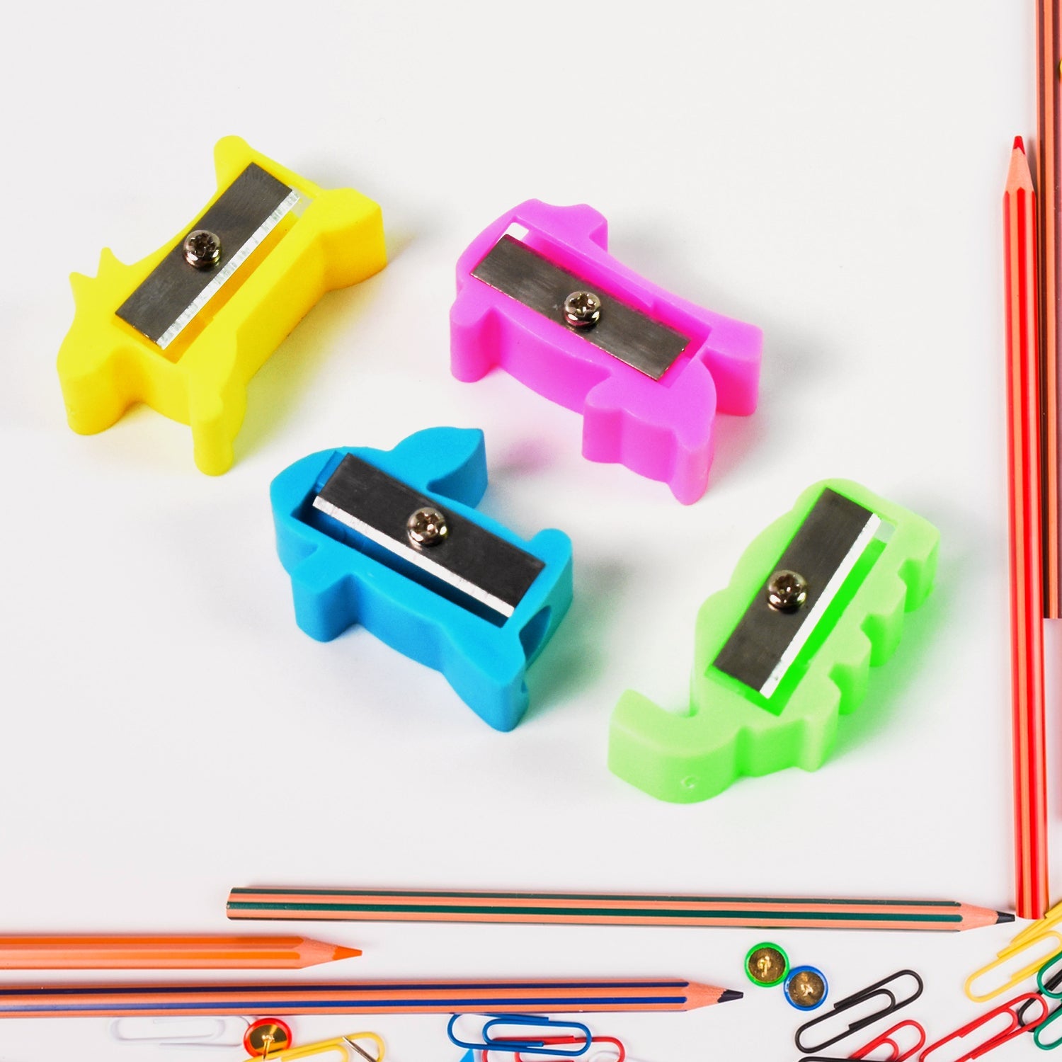 Plastic Small Cute Pencil Sharpener (1 Pc / Mix Design & Color) Plastic Small Cute Pencil Sharpener (1 Pc / Mix Design & Color)